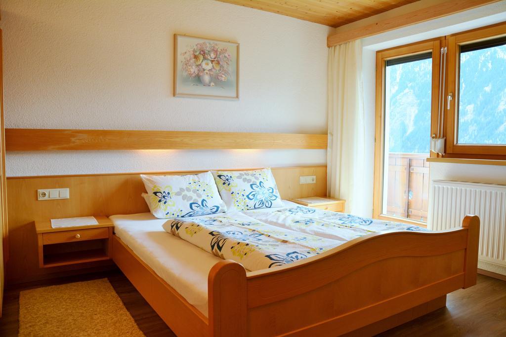 Ferienwohnungen Schöpf Jerzens Zimmer foto